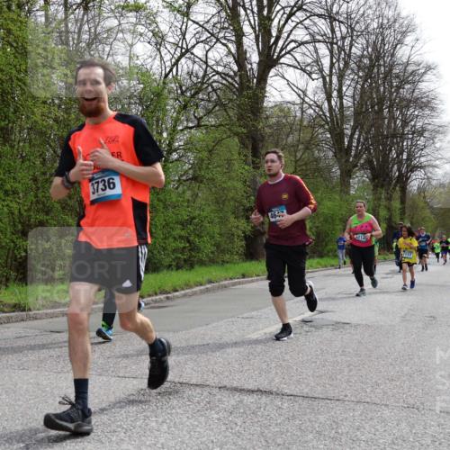 12.04.2026 - 45. Internationalen Wilhelmsburger Insellauf Yannick Fuchs http://msf.ph/oto/9504510 12.04.2026 12:53:24 Laufen 3736, 4647, 3212, 2117 meine-sportfotos.de