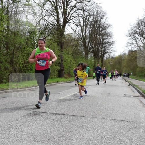 12.04.2026 - 45. Internationalen Wilhelmsburger Insellauf Yannick Fuchs http://msf.ph/oto/9504524 12.04.2026 12:53:26 Laufen 3212, 2117 meine-sportfotos.de