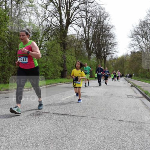 12.04.2026 - 45. Internationalen Wilhelmsburger Insellauf Yannick Fuchs http://msf.ph/oto/9504526 12.04.2026 12:53:27 Laufen 3212, 3165 meine-sportfotos.de
