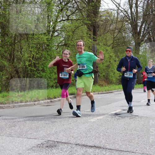12.04.2026 - 45. Internationalen Wilhelmsburger Insellauf Yannick Fuchs http://msf.ph/oto/9504537 12.04.2026 12:53:29 Laufen 3165, 4125, 5012, 3167, 317, 3454 meine-sportfotos.de