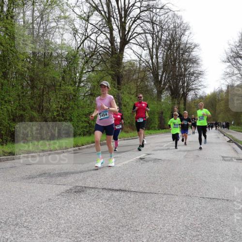 12.04.2026 - 45. Internationalen Wilhelmsburger Insellauf Yannick Fuchs http://msf.ph/oto/9504553 12.04.2026 12:53:33 Laufen 3454, 5669, 5670, 5174 meine-sportfotos.de