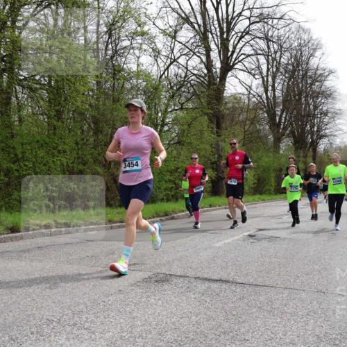 12.04.2026 - 45. Internationalen Wilhelmsburger Insellauf Yannick Fuchs http://msf.ph/oto/9504556 12.04.2026 12:53:33 Laufen 3454, 5669, 5670, 5174, 30 meine-sportfotos.de