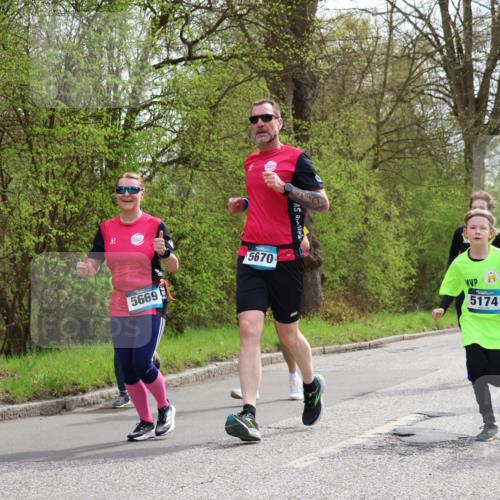 12.04.2026 - 45. Internationalen Wilhelmsburger Insellauf Yannick Fuchs http://msf.ph/oto/9504558 12.04.2026 12:53:34 Laufen 5669, 5670, 5174, 53 meine-sportfotos.de