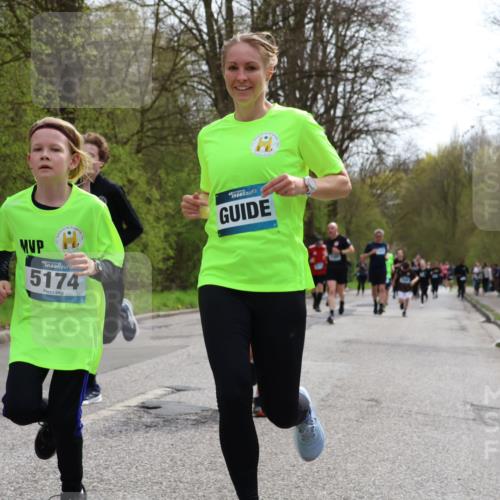 12.04.2026 - 45. Internationalen Wilhelmsburger Insellauf Yannick Fuchs http://msf.ph/oto/9504563 12.04.2026 12:53:35 Laufen 45, 5174 meine-sportfotos.de