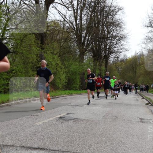12.04.2026 - 45. Internationalen Wilhelmsburger Insellauf Yannick Fuchs http://msf.ph/oto/9504574 12.04.2026 12:53:37 Laufen 30, 2580 meine-sportfotos.de