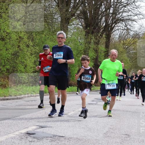 12.04.2026 - 45. Internationalen Wilhelmsburger Insellauf Yannick Fuchs http://msf.ph/oto/9504588 12.04.2026 12:53:40 Laufen 541, 2069, 2068, 2128, 2307, 3104, 4772, 034, 4997 meine-sportfotos.de