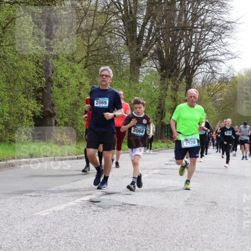 12.04.2026 - 45. Internationalen Wilhelmsburger Insellauf Yannick Fuchs http://msf.ph/oto/9504592 12.04.2026 12:53:41 Laufen 2069, 2068, 2128, 2307, 5104, 3034 meine-sportfotos.de