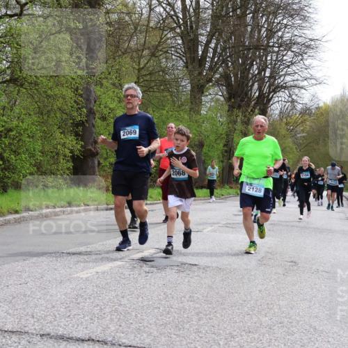 12.04.2026 - 45. Internationalen Wilhelmsburger Insellauf Yannick Fuchs http://msf.ph/oto/9504594 12.04.2026 12:53:41 Laufen 2069, 2068, 2128, 2307, 5104 meine-sportfotos.de