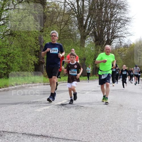 12.04.2026 - 45. Internationalen Wilhelmsburger Insellauf Yannick Fuchs http://msf.ph/oto/9504595 12.04.2026 12:53:41 Laufen 2069, 2068, 5104 meine-sportfotos.de