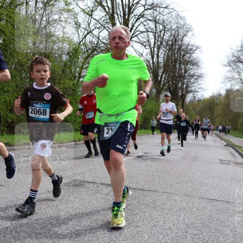 12.04.2026 - 45. Internationalen Wilhelmsburger Insellauf Yannick Fuchs http://msf.ph/oto/9504606 12.04.2026 12:53:43 Laufen 2069, 2068, 5412, 21, 3883 meine-sportfotos.de