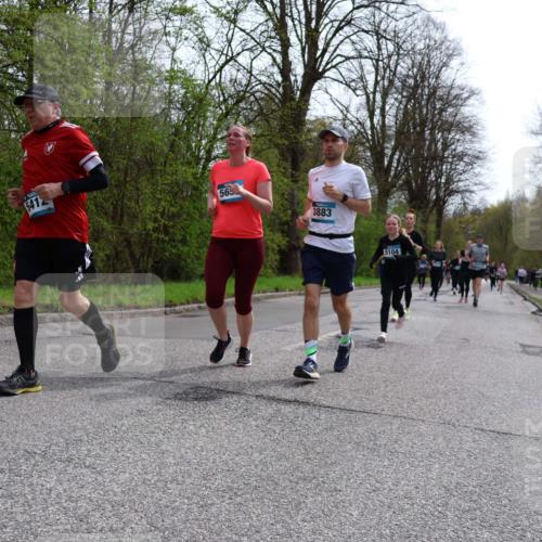 12.04.2026 - 45. Internationalen Wilhelmsburger Insellauf Yannick Fuchs http://msf.ph/oto/9504613 12.04.2026 12:53:45 Laufen 5412, 565, 3883, 5104 meine-sportfotos.de