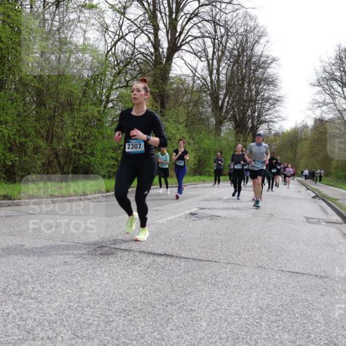 12.04.2026 - 45. Internationalen Wilhelmsburger Insellauf Yannick Fuchs http://msf.ph/oto/9504624 12.04.2026 12:53:47 Laufen 2307, 5828, 3314, 3034 meine-sportfotos.de