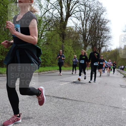 12.04.2026 - 45. Internationalen Wilhelmsburger Insellauf Yannick Fuchs http://msf.ph/oto/9504643 12.04.2026 12:53:50 Laufen 14, 4997, 4247 meine-sportfotos.de