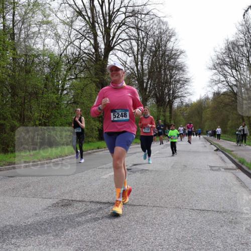 12.04.2026 - 45. Internationalen Wilhelmsburger Insellauf Yannick Fuchs http://msf.ph/oto/9504697 12.04.2026 12:54:00 Laufen 4702, 5248, 5724 meine-sportfotos.de