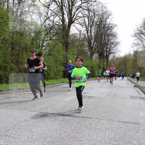 12.04.2026 - 45. Internationalen Wilhelmsburger Insellauf Yannick Fuchs http://msf.ph/oto/9504712 12.04.2026 12:54:04 Laufen 4827, 05, 5423, 5167 meine-sportfotos.de