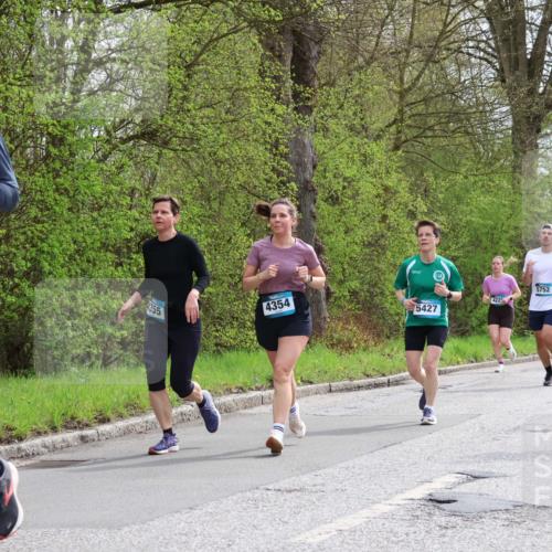 12.04.2026 - 45. Internationalen Wilhelmsburger Insellauf Yannick Fuchs http://msf.ph/oto/9504724 12.04.2026 12:54:06 Laufen 2433, 355, 10, 313, 4354, 5752, 422, 5427 meine-sportfotos.de