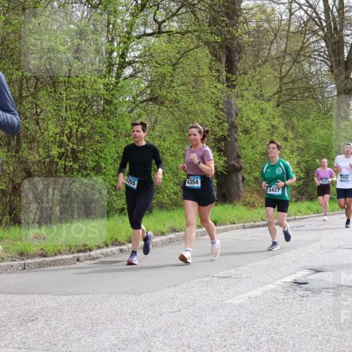 12.04.2026 - 45. Internationalen Wilhelmsburger Insellauf Yannick Fuchs http://msf.ph/oto/9504726 12.04.2026 12:54:07 Laufen 2433, 4355, 5752, 4354, 4226, 5427, 10, 3136 meine-sportfotos.de