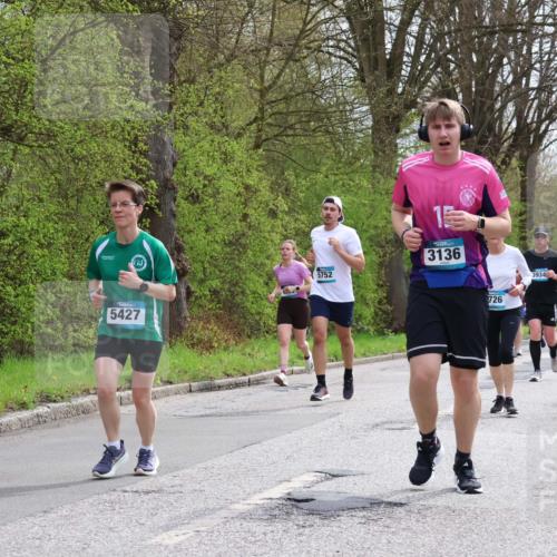 12.04.2026 - 45. Internationalen Wilhelmsburger Insellauf Yannick Fuchs http://msf.ph/oto/9504731 12.04.2026 12:54:08 Laufen 4354, 5427, 5752, 3136, 726, 3934, 4765 meine-sportfotos.de