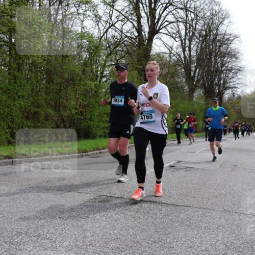 12.04.2026 - 45. Internationalen Wilhelmsburger Insellauf Yannick Fuchs http://msf.ph/oto/9504758 12.04.2026 12:54:13 Laufen 3934, 4765 meine-sportfotos.de