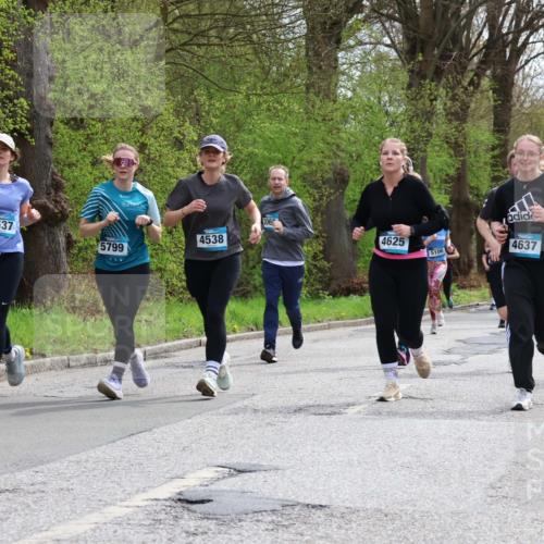 12.04.2026 - 45. Internationalen Wilhelmsburger Insellauf Yannick Fuchs http://msf.ph/oto/9504808 12.04.2026 12:54:23 Laufen 4537, 5799, 4538, 306, 4625, 5106, 4637 meine-sportfotos.de