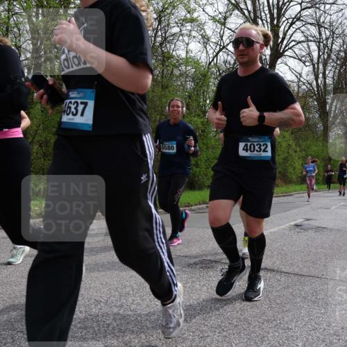 12.04.2026 - 45. Internationalen Wilhelmsburger Insellauf Yannick Fuchs http://msf.ph/oto/9504833 12.04.2026 12:54:27 Laufen 25, 637, 5580, 4032 meine-sportfotos.de