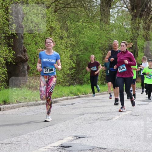12.04.2026 - 45. Internationalen Wilhelmsburger Insellauf Yannick Fuchs http://msf.ph/oto/9504838 12.04.2026 12:54:28 Laufen 5106, 5852, 4944, 5186, 4890 meine-sportfotos.de