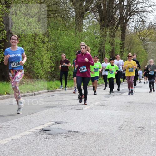 12.04.2026 - 45. Internationalen Wilhelmsburger Insellauf Yannick Fuchs http://msf.ph/oto/9504841 12.04.2026 12:54:29 Laufen 5106, 4944, 190, 5188, 5186, 4889, 3164 meine-sportfotos.de
