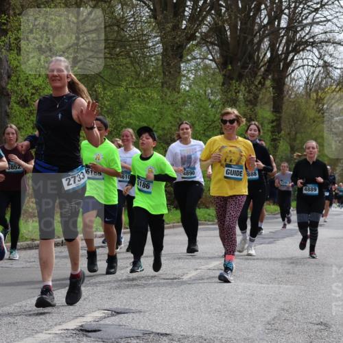 12.04.2026 - 45. Internationalen Wilhelmsburger Insellauf Yannick Fuchs http://msf.ph/oto/9504856 12.04.2026 12:54:31 Laufen 4098, 5852, 27335188, 4610, 888, 4890, 5186, 4889, 3164 meine-sportfotos.de