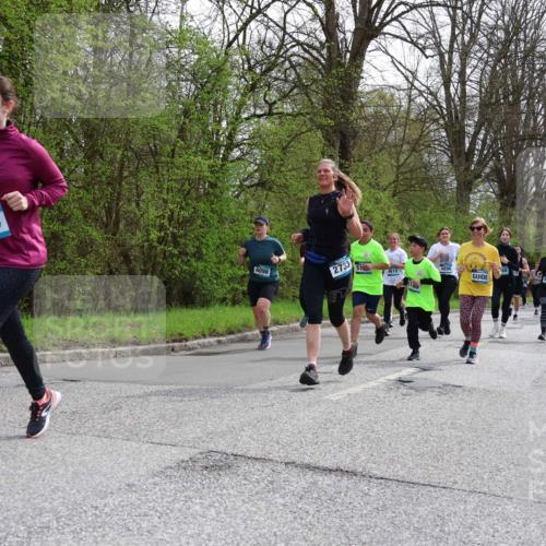 12.04.2026 - 45. Internationalen Wilhelmsburger Insellauf Yannick Fuchs http://msf.ph/oto/9504861 12.04.2026 12:54:32 Laufen 4944, 4098, 2733, 180, 4890, 4889 meine-sportfotos.de
