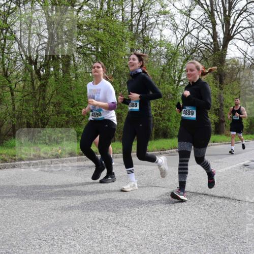 12.04.2026 - 45. Internationalen Wilhelmsburger Insellauf Yannick Fuchs http://msf.ph/oto/9504882 12.04.2026 12:54:36 Laufen 4888, 4890, 4889, 4619, 19295, 3164 meine-sportfotos.de