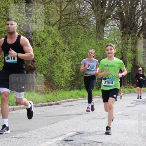 12.04.2026 - 45. Internationalen Wilhelmsburger Insellauf Yannick Fuchs http://msf.ph/oto/9504885 12.04.2026 12:54:37 Laufen 4619, 5295, 3164, 2964, 4126 meine-sportfotos.de