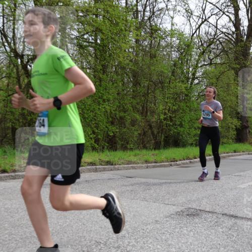 12.04.2026 - 45. Internationalen Wilhelmsburger Insellauf Yannick Fuchs http://msf.ph/oto/9504900 12.04.2026 12:54:40 Laufen 264, 5295, 5414 meine-sportfotos.de