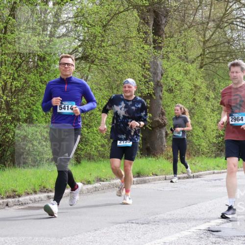 12.04.2026 - 45. Internationalen Wilhelmsburger Insellauf Yannick Fuchs http://msf.ph/oto/9504908 12.04.2026 12:54:42 Laufen 5414, 2133, 5140, 2964 meine-sportfotos.de