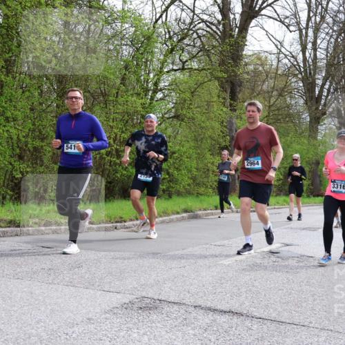 12.04.2026 - 45. Internationalen Wilhelmsburger Insellauf Yannick Fuchs http://msf.ph/oto/9504913 12.04.2026 12:54:42 Laufen 541, 140, 2964, 3316 meine-sportfotos.de