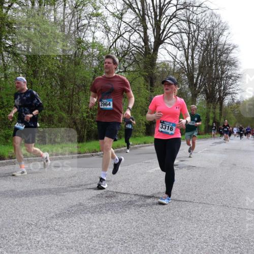 12.04.2026 - 45. Internationalen Wilhelmsburger Insellauf Yannick Fuchs http://msf.ph/oto/9504918 12.04.2026 12:54:43 Laufen 2139, 2964, 5140, 3316 meine-sportfotos.de
