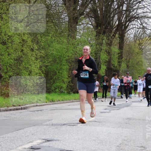 12.04.2026 - 45. Internationalen Wilhelmsburger Insellauf Yannick Fuchs http://msf.ph/oto/9504933 12.04.2026 12:54:47 Laufen 4126, 5117, 5197, 4253, 15, 5137, 4422, 3599, 1423 meine-sportfotos.de