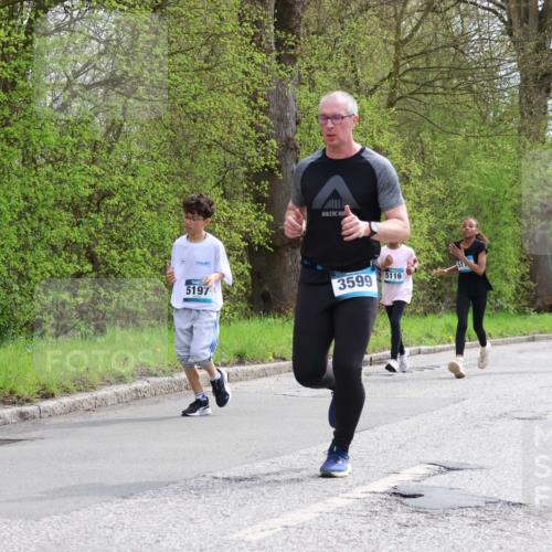 12.04.2026 - 45. Internationalen Wilhelmsburger Insellauf Yannick Fuchs http://msf.ph/oto/9504948 12.04.2026 12:54:53 Laufen 5197, 3599, 5116, 511, 4253, 4818, 5137 meine-sportfotos.de