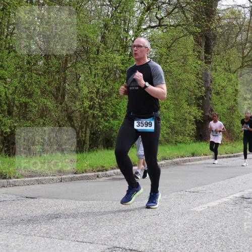12.04.2026 - 45. Internationalen Wilhelmsburger Insellauf Yannick Fuchs http://msf.ph/oto/9504953 12.04.2026 12:54:54 Laufen 3599, 5116, 4253 meine-sportfotos.de