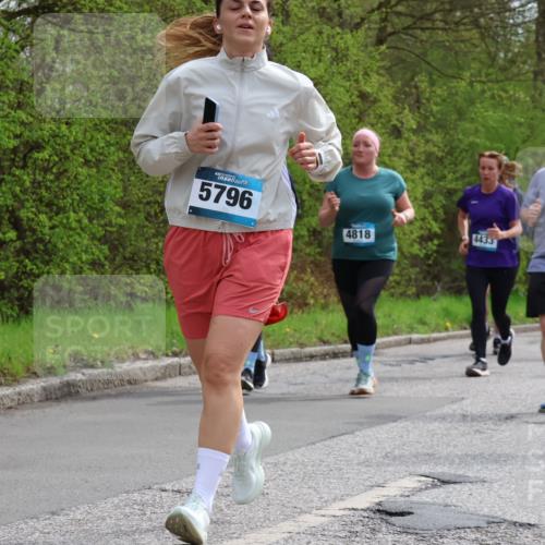 12.04.2026 - 45. Internationalen Wilhelmsburger Insellauf Yannick Fuchs http://msf.ph/oto/9504970 12.04.2026 12:55:00 Laufen 4, 5796, 4818, 4433, 2292, 4040 meine-sportfotos.de