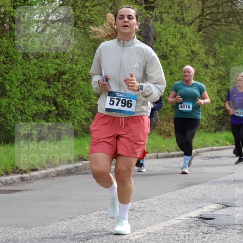 12.04.2026 - 45. Internationalen Wilhelmsburger Insellauf Yannick Fuchs http://msf.ph/oto/9504971 12.04.2026 12:55:00 Laufen 4, 5796, 4818, 4433, 404 meine-sportfotos.de