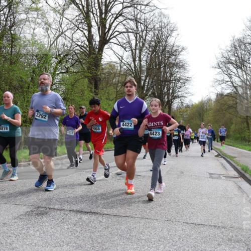 12.04.2026 - 45. Internationalen Wilhelmsburger Insellauf Yannick Fuchs http://msf.ph/oto/9504986 12.04.2026 12:55:03 Laufen 48, 4818, 2292, 5068, 4433, 4422, 4423, 2278 meine-sportfotos.de