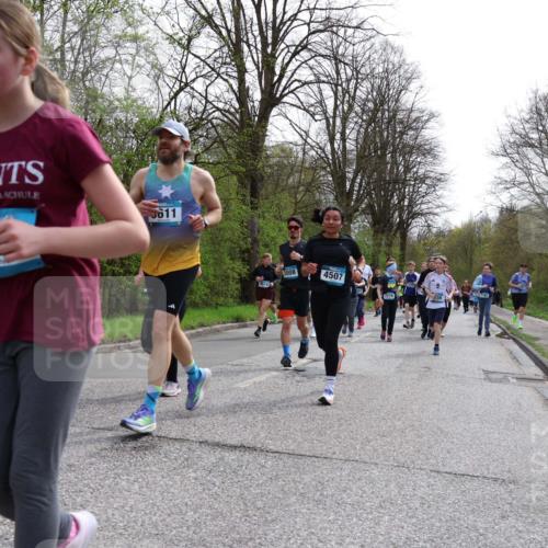 12.04.2026 - 45. Internationalen Wilhelmsburger Insellauf Yannick Fuchs http://msf.ph/oto/9504996 12.04.2026 12:55:04 Laufen 611, 4455, 2, 4618, 2008, 4507, 2278 meine-sportfotos.de