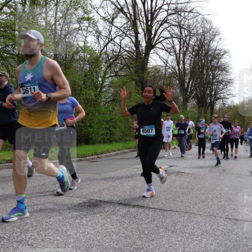 12.04.2026 - 45. Internationalen Wilhelmsburger Insellauf Yannick Fuchs http://msf.ph/oto/9504999 12.04.2026 12:55:05 Laufen 3611, 36, 5137, 4507, 4617, 2278, 5135 meine-sportfotos.de