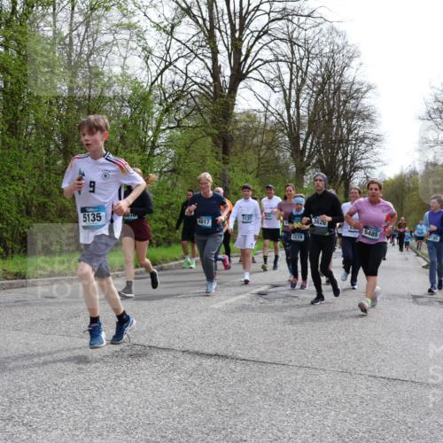 12.04.2026 - 45. Internationalen Wilhelmsburger Insellauf Yannick Fuchs http://msf.ph/oto/9505008 12.04.2026 12:55:07 Laufen 9, 5135, 44018, 1925, 5137, 4617, 3626, 2185, 5485, 2278, 5263 meine-sportfotos.de