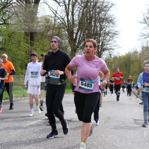 12.04.2026 - 45. Internationalen Wilhelmsburger Insellauf Yannick Fuchs http://msf.ph/oto/9505011 12.04.2026 12:55:08 Laufen 4617, 5137, 3626, 5485, 4236, 2185 meine-sportfotos.de