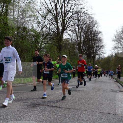 12.04.2026 - 45. Internationalen Wilhelmsburger Insellauf Yannick Fuchs http://msf.ph/oto/9505027 12.04.2026 12:55:11 Laufen 58, 5137, 300, 5848, 3995, 4236 meine-sportfotos.de