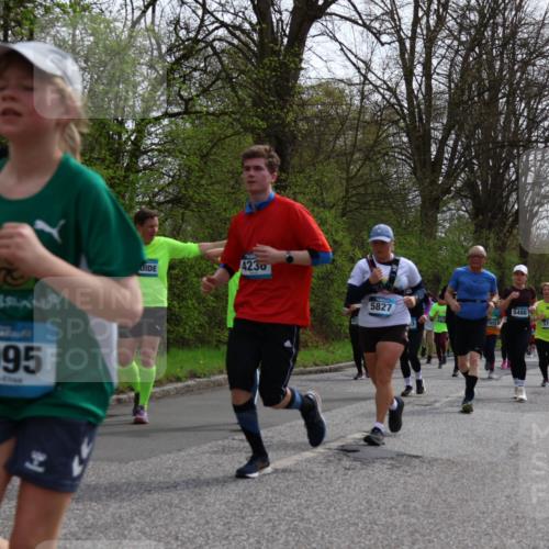12.04.2026 - 45. Internationalen Wilhelmsburger Insellauf Yannick Fuchs http://msf.ph/oto/9505032 12.04.2026 12:55:12 Laufen 3995, 4230, 5827, 5486, 536, 5765 meine-sportfotos.de