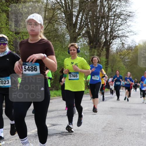 12.04.2026 - 45. Internationalen Wilhelmsburger Insellauf Yannick Fuchs http://msf.ph/oto/9505046 12.04.2026 12:55:15 Laufen 4123, 2023, 5486, 24, 5765, 2536, 3170, 1235, 4719 meine-sportfotos.de