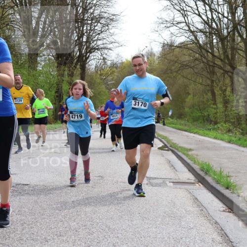 12.04.2026 - 45. Internationalen Wilhelmsburger Insellauf Yannick Fuchs http://msf.ph/oto/9505057 12.04.2026 12:55:17 Laufen 2536, 3129, 4719, 4854, 3170 meine-sportfotos.de