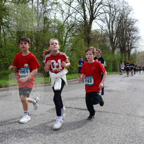 12.04.2026 - 45. Internationalen Wilhelmsburger Insellauf Yannick Fuchs http://msf.ph/oto/9505093 12.04.2026 12:55:25 Laufen 5061, 470, 5162 meine-sportfotos.de